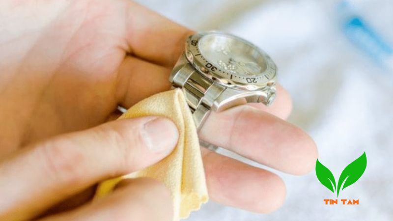 Cách hút ẩm trong đồng hồ