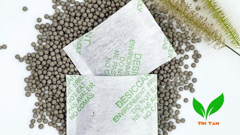 Phân biệt Hạt hút ẩm Clay và Hạt hút ẩm Silica gel Phân biệt Hạt hút ẩm Clay và Hạt hút ẩm Silica gel